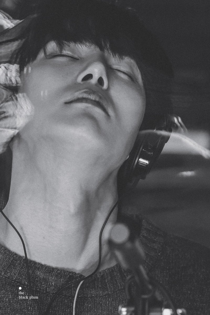 theblackplum_'s tweet image. #MINHYUK