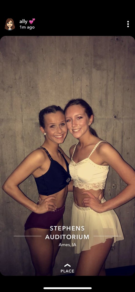 ciaranicole02's tweet photo. happy birthday @ally_wonnell 💕 i literally love you sm and i’m so happy to call you my best friend!!!!:)) i miss you and can’t wait to see you when you get back from mexico!!! https://t.co/40WJDP8YuI