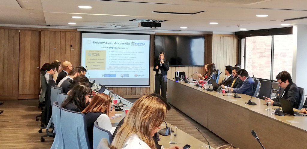 davidjgut's tweet photo. Hoy el @PTPColombia presentando ante las cámaras de la @ANDI_Colombia el programa #CompraLoNuestro, creado para conectar compradores del mundo con proveedores colombianos https://t.co/qtV2wl1tNT
