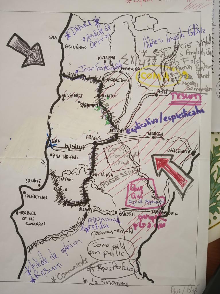 eylemcy's tweet photo. El meu mapa es barrejada! Heureu de posar-la en ordre abans de la battalla en dues setmanes #c2cast18 #mapa #Incertaglòria https://t.co/ABRjXwTj3S