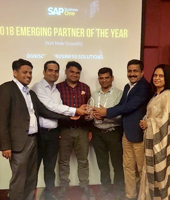 anil_marali's tweet photo. Congratulations @Cogniscient2007 team for winning 2018 Emerging Partner of the Year, Net New Growth✨ award for #SAPBusinessOne during #SMBSummit2019 Bangkok. Cheers 👍👏👏

#SAPSMBSummit #TheBestRun #SAP @SAPBusinessOne @SAPIndia https://t.co/zJtOXIiXxJ