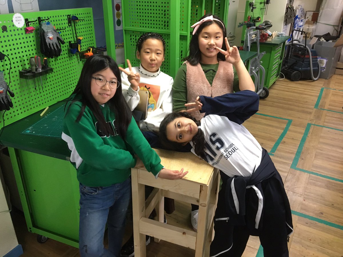 eneergjgreene's tweet photo. #KIS_SeoulCampus #KISPride Taking the measurements needed and our work with fractions to construct stools for our classroom Learning Elbow space! Fun times! https://t.co/PuX54m8fGH