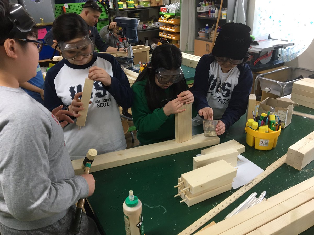 eneergjgreene's tweet photo. #KIS_SeoulCampus #KISPride Taking the measurements needed and our work with fractions to construct stools for our classroom Learning Elbow space! Fun times! https://t.co/PuX54m8fGH