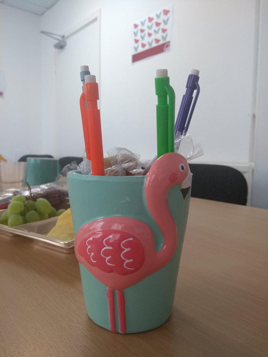 PennyApenny1165's tweet photo. Thank you to representatives from @WeAreTrivallis @WWHA @Mon_Housing @NewportCityH @BronAfon @poblgroup @TaiCalon for a great first members networking meeting @TaiPawb #WorkplaceMenopause. Next meeting proposed for June - members contact andrea@taipawb.org for more info. https://t.co/fpam4DplKw