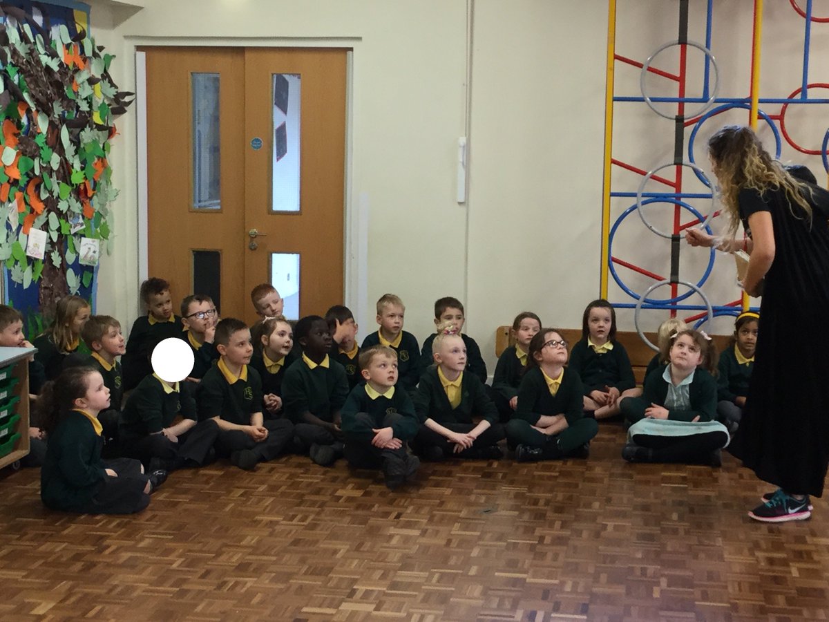 Samuel Pepys came to visit the Year 2 children today and took them back in time to the events of The Great Fire of London. They acted, danced and learnt a Great Fire of London rap. They were all super time travelers #greatfireoflondon #Perform #timetravellers #history