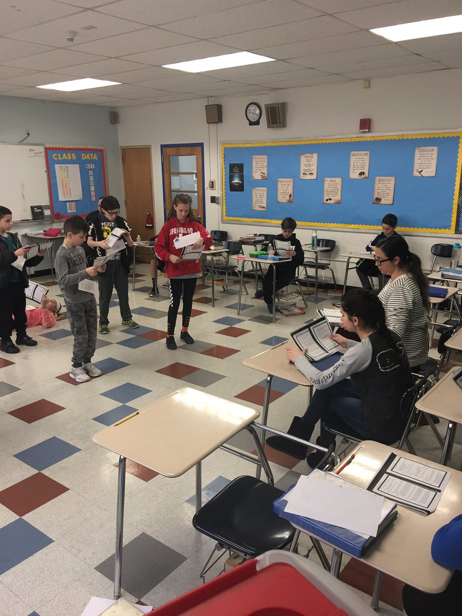 EHMSFairhaven's tweet photo. Grade 6 Scholars are performing, William Shakespeare’s, A Midsummer Night’s Dream. Seeing them dive into their characters is remarkable. #BeMoreAwesome #ShakespeareRules https://t.co/YabPXNfw2T