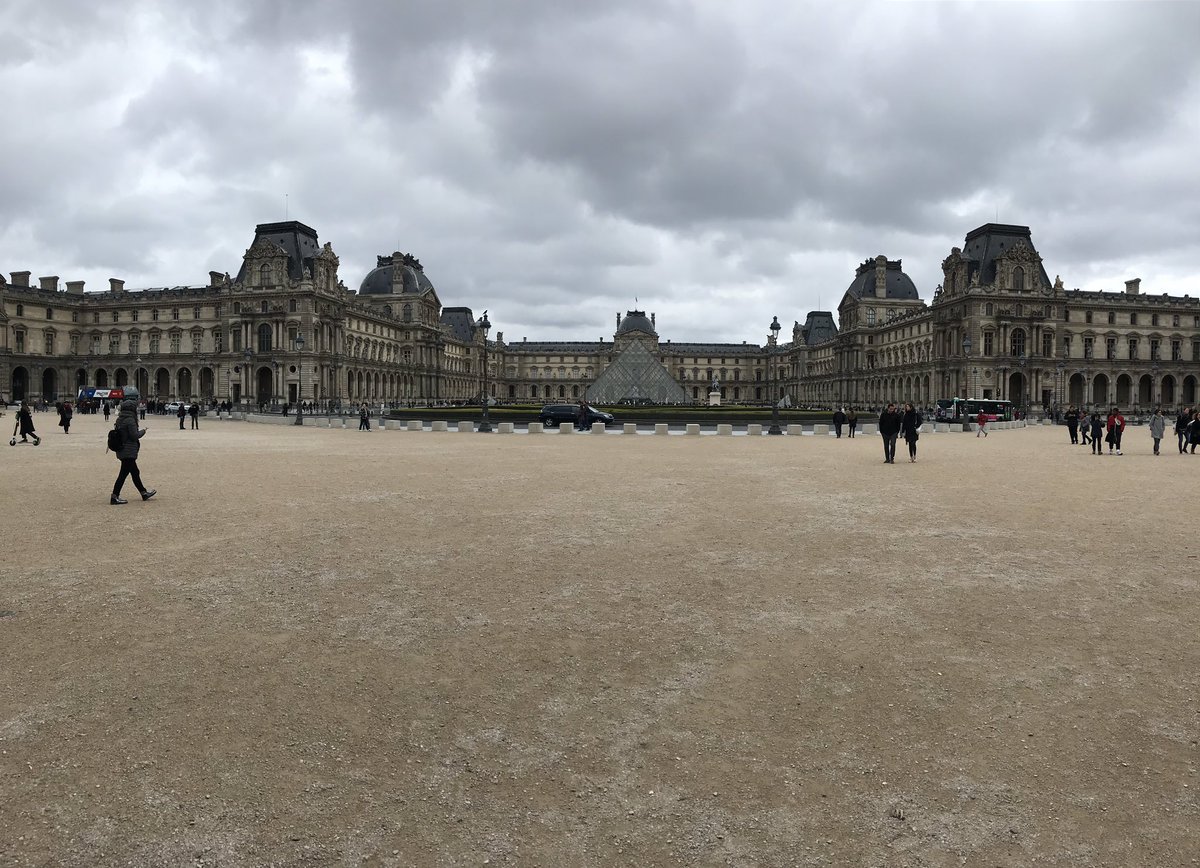LillyRusso87's tweet photo. #Paris #toureiffel #arcdetriomphe #montmartre #Louvre #NotreDame #amour #marzo2019 #voyage #abientôt #France #labelleParis https://t.co/AkP533CmHy
