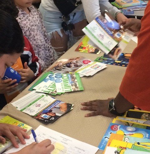 BCDICarolinas's tweet image. Huge shot out to Maria Barnes and her Kindergarten team at Windsor Park Elem for a beautiful Family Engagement Night. Thank you for inviting us in to talk about @NBCDI , #ActiveReading, and the #HomeReadingHelper. Parents did #CommitTo80 with @ReadCLT last night! #TogetherWeWill!