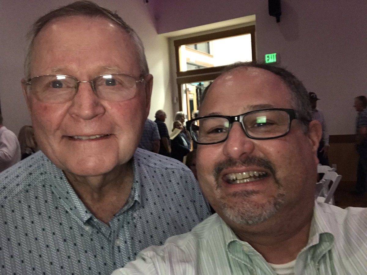 FrankNunesLaw's tweet image. Let’s hear it for my brother Phil Tew at the #FresnoLivestockCommission# and his morning livestock sales report! #MakingBetterMen