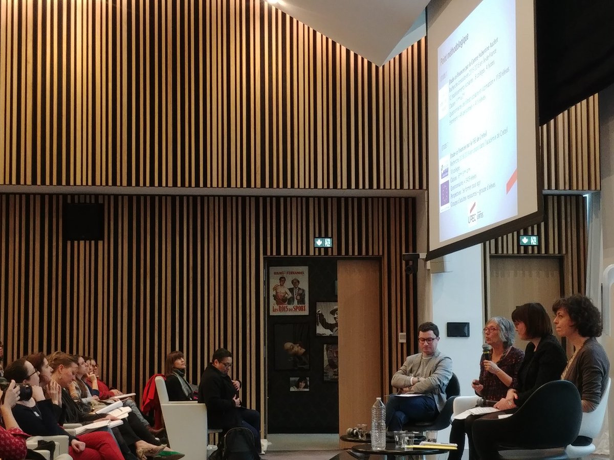 Comment comprendre les violences sexistes en milieu scolaire ? Sexisme, #cybersexisme et homophobie participent d'un même phénomène social à travers un apprentissage insidieux mais constant des positions différenciées être filles et garçons... #EducationEgalité