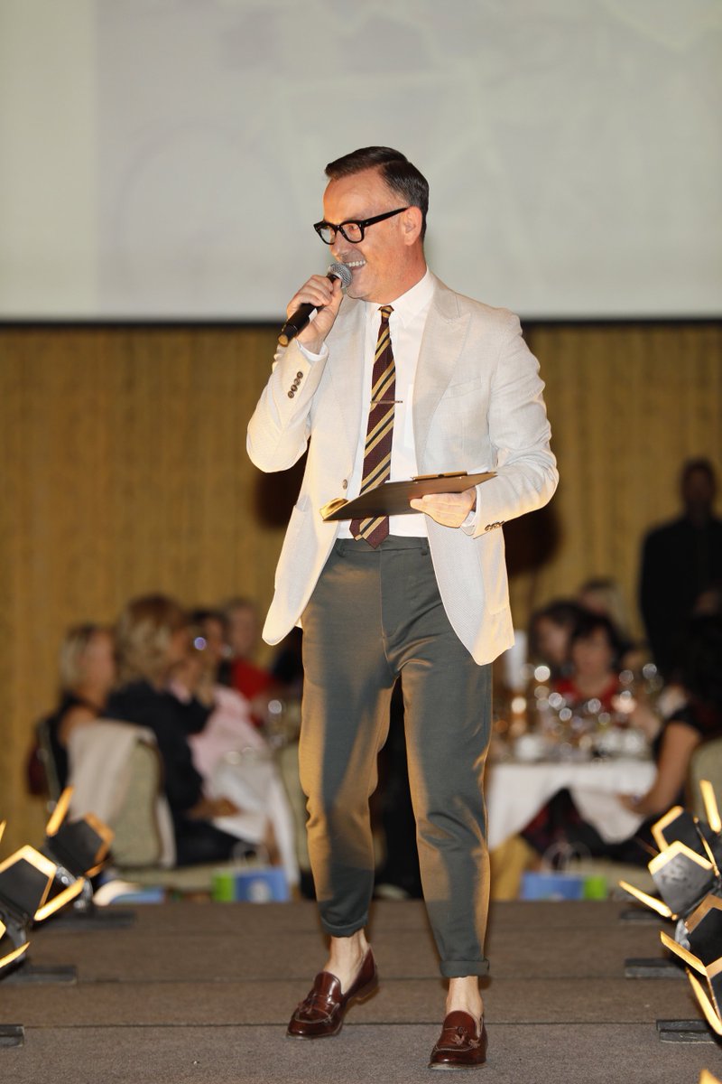 CRYIre's tweet photo. Love this @BrendanCourtney #WorkingTheRoom #PureStyle19 @InterConDublin https://t.co/S7GcdygAeN
