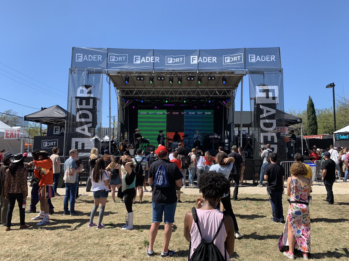 SXSWalls tweet media