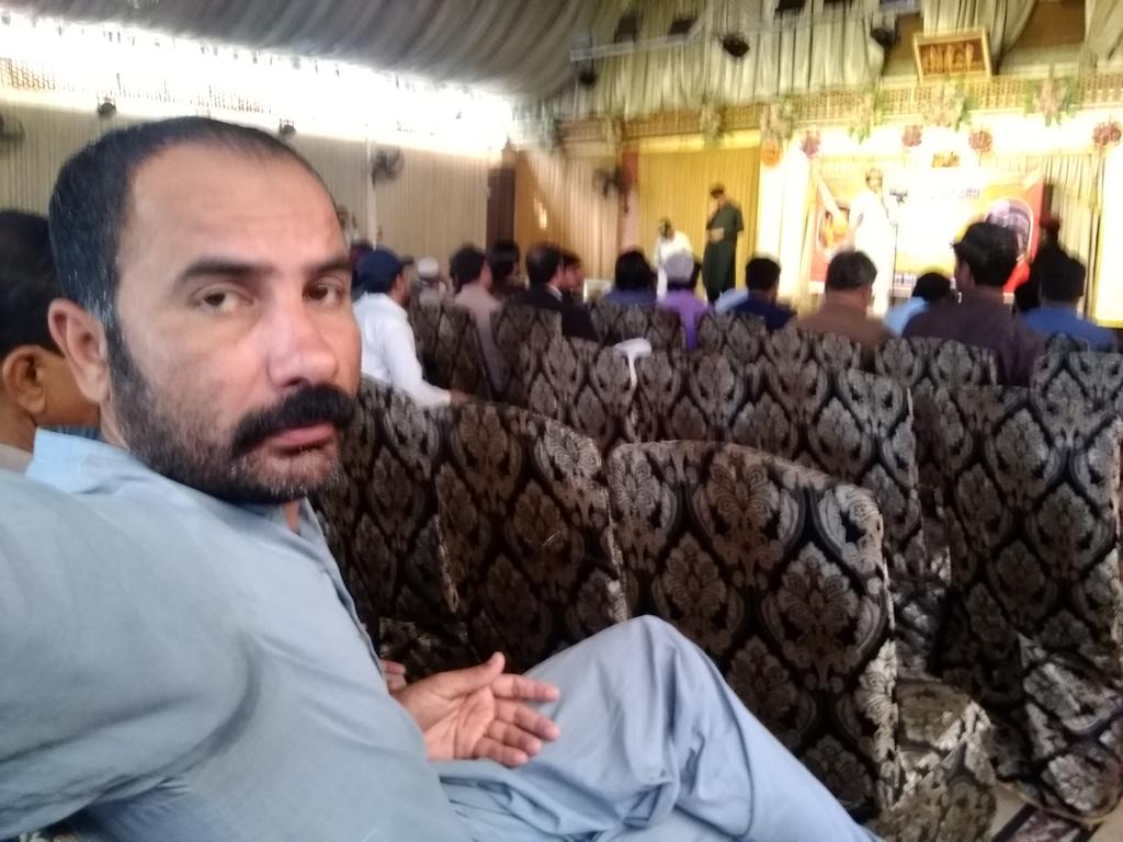 اج پوری دنیا میں ارمان لونی کا چہلم منایا جا رہا ہے کراچی کے تعزیتی کانفرنس سے شرکاء خطاب کرتے ہوئے 
#ArmanMilliShaheed