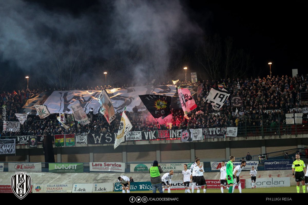 calciocesenafc's tweet photo. 🏟️ #SavCes
Sono già oltre 8⃣0⃣0⃣i tifosi del Cesena con in mano il biglietto per il #derby di lunedì sera
🏴🏳️🏴🏳️🏴🏳️🏴🏳️🏴🏳️🏴🏳️🏴🏳️🏴
https://t.co/tVFHqy0uuF
#DaiBurdel #ForzaCesena https://t.co/uFC58sfUNR