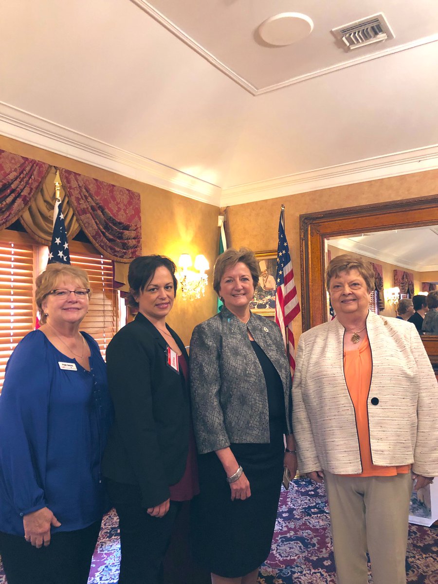 Thanks to the Metropolitan Republican Women for inviting me to speak with you &amp; to get your feedback on legislation coming up this session. Some of your answers surprised me! <a href="/RSLC_RWRN/">RightWomenRightNow</a> #LaLege #lagov