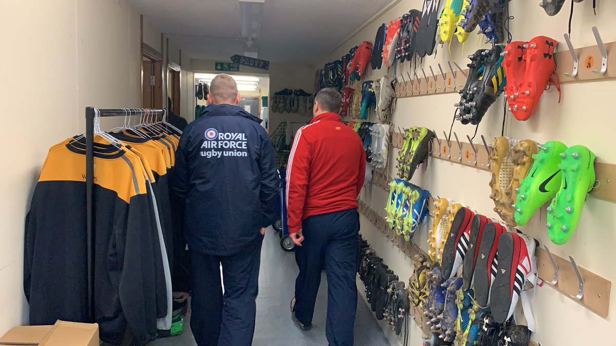JimmyRowlands's tweet image. All set for RAF Men’s Senior XV v Coventry at Broadstreet RFC. Thanks Pudsey @WaspsKitMan for the show around your workshop! Great to have an insight into your work.