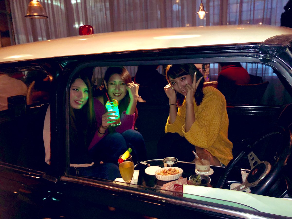 yunchu0926's tweet photo. 渋谷にある #イグアンドピース で女子会した~👸🏻💜
まさかのミニクーパーの中（笑） https://t.co/QJSoAMBDg1