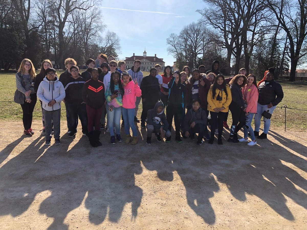johnson_deana's tweet photo. #HCS_SocStudies seeing history coming alive for my students is amazing @hamcoschools Washington DC 2019 https://t.co/F8Alb5Lor0