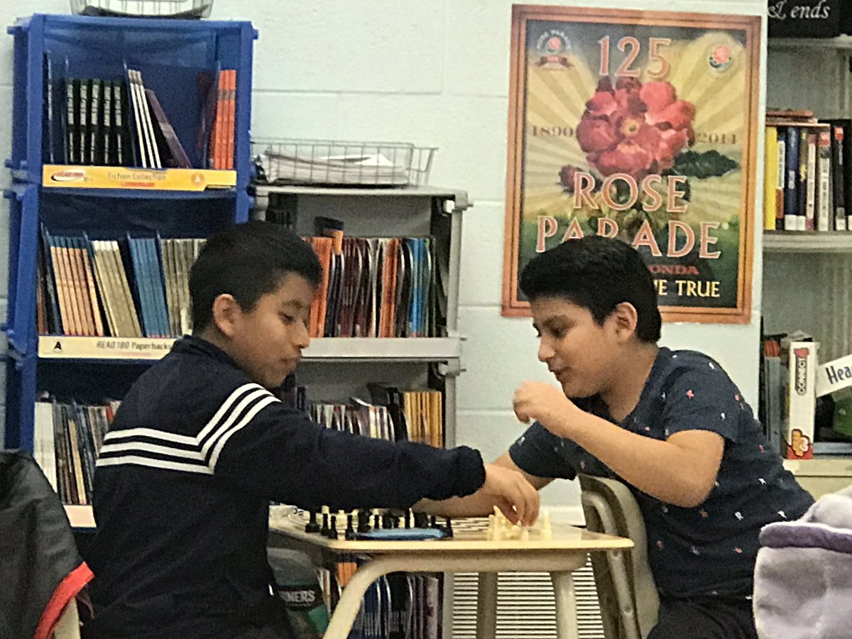 CheerCoachMc's tweet photo. After school at HBMS- Chess and Games club— not a device in sight and the conversation is flowing!!  #realworldskills @EmilyGrosse https://t.co/mU55efhrhC