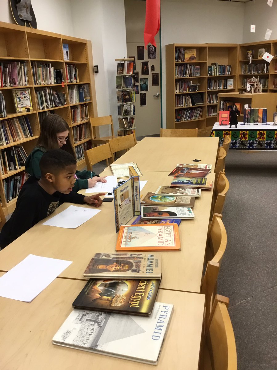 READfunREPEAT's tweet photo. So excited the students are happy to make hieroglyphics during library class. Supporting our World Geography classes.🌎📚🏛@PghClassical @valerie_merlo #PCAAllDay @PPSnews @PghSuptHamlet https://t.co/9kDJaATNXf