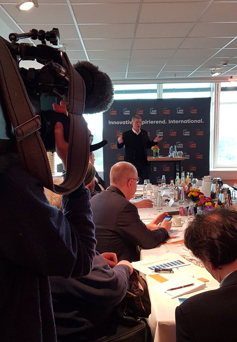 LottmannCom's tweet photo. Experte Jean-Georges Ploner sieht großes Potenzial für Akteure der GV-Branche in der Individualisierung von Gerichten und der Berücksichtigung des Socialising-Aspekts von Mittagspausen. https://t.co/eij6XG2v0j