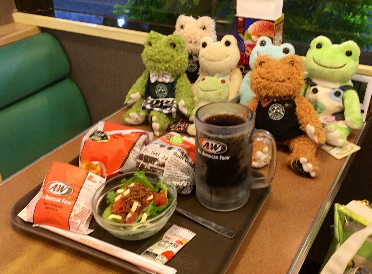 pickles_my_life's tweet photo. 本日のディナー!(^o^)/
ホテルのそばじゃない店舗というね…σ(^_^;)
#エー・アンド・ダブリュ
#a_and_w
#ルートビア
#root_beer
#かえるのピクルス
#pickles_the_frog https://t.co/vPWcOb06cO