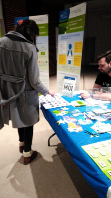 EuropeToulouse's tweet photo. L’#EuroMobil est cet après-midi au Centre Culturel Henri Ena de #Moissac #TarnetGaronne. Information et échanges sur l’#UE, ses réalisations en #Occitanie et les #ÉlectionsEuropéennes #CetteFoisJeVote #UEenRégion https://t.co/uALQO8h8dr