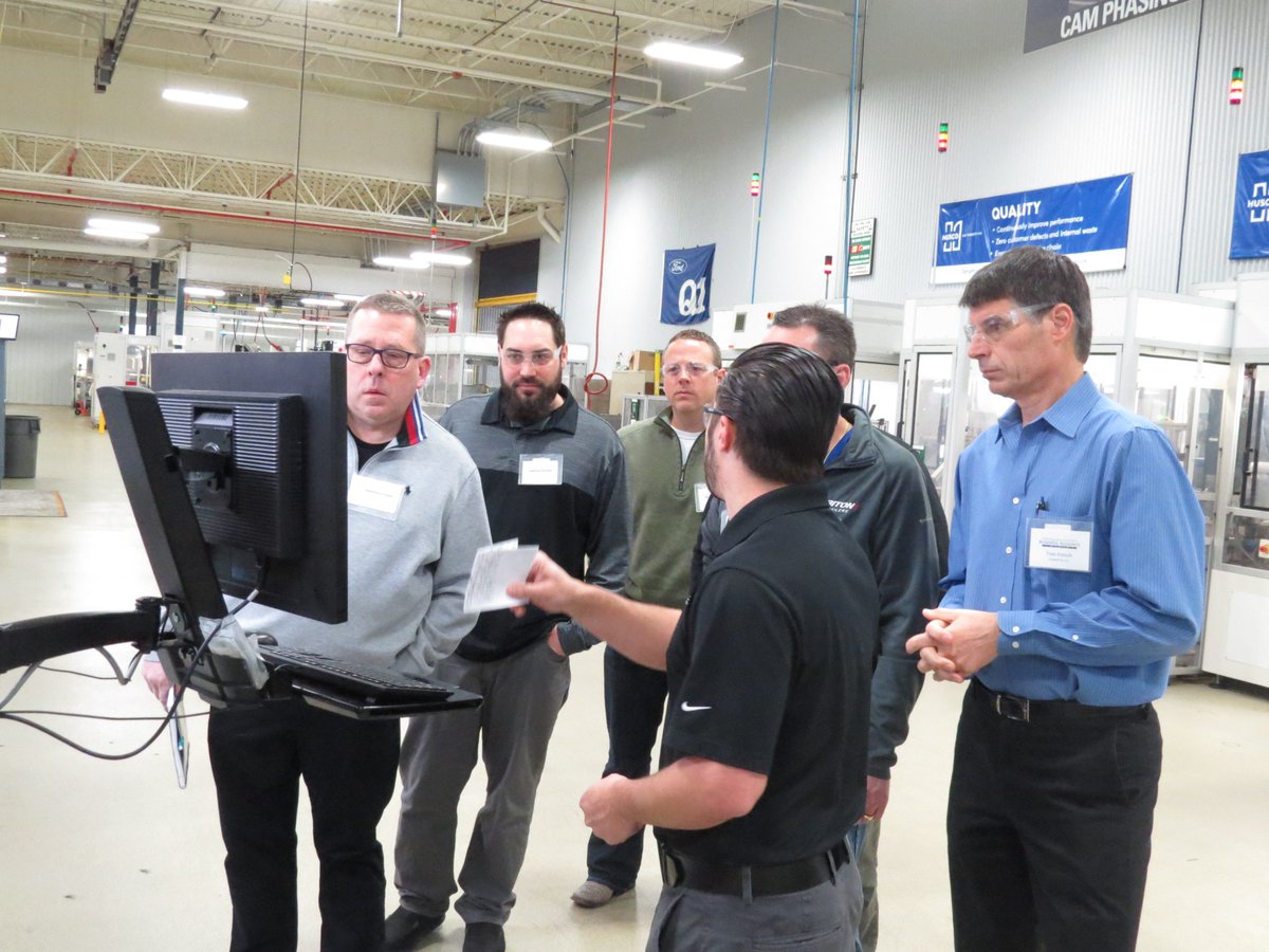 WCBizAlliance's tweet photo. 30 #wcmanufacturing CEOs & operations execs joined us for an Operational Excellence (OpEx) tour at @HUSCOintl this morning. Participants shared best practices & learned about the challenges & opportunities facing Husco to further strengthen the manufacturing environment in SE WI https://t.co/I38bQC1SdX