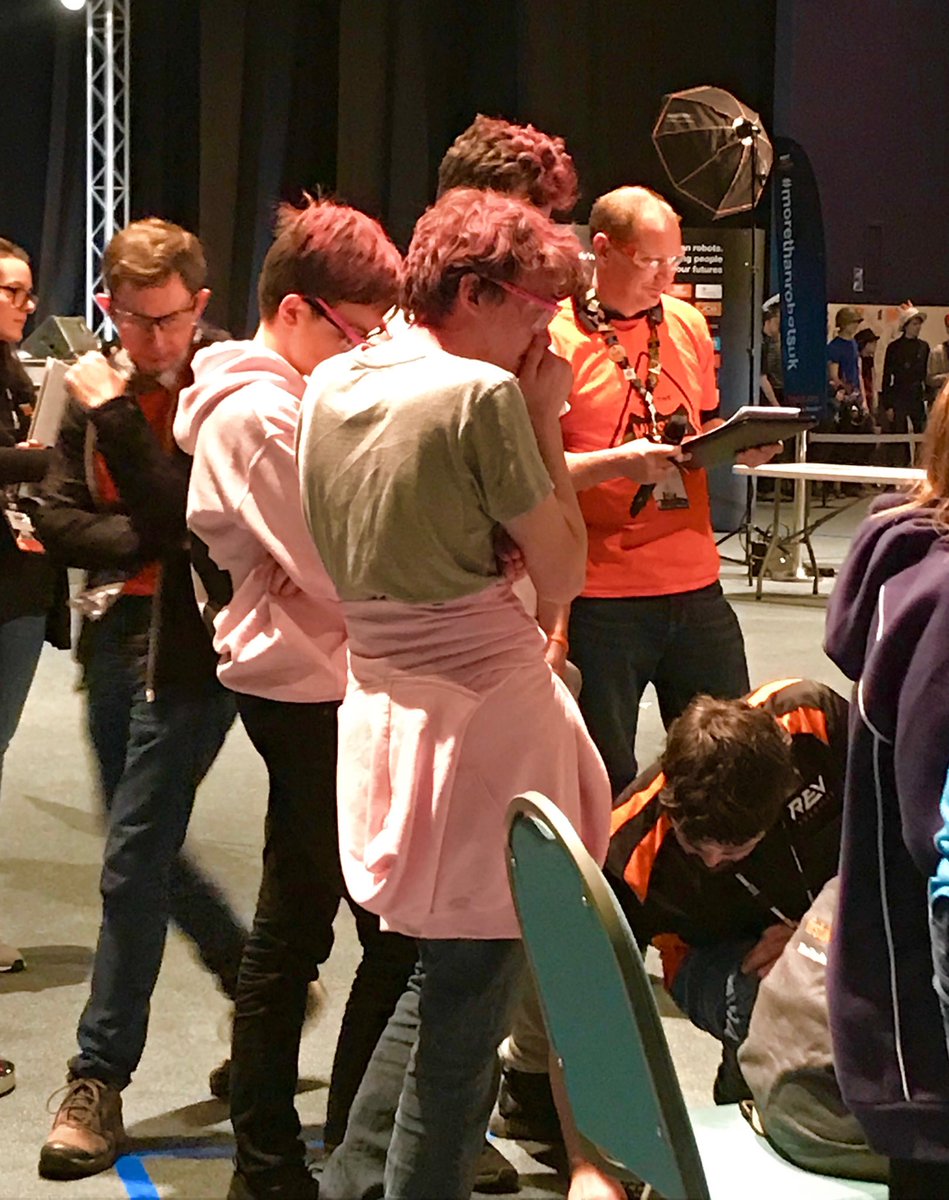 AmandaHayes6's tweet image. High drama at the #firsttechchallengeuk robotics competition... ⁦@StChris_School⁩ is battling technical problems... #morethanrobotsuk #STEM