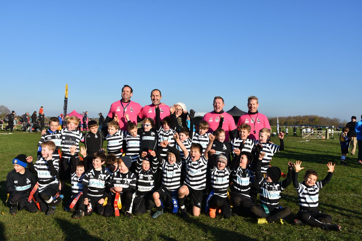 OxfordshireRFU's tweet image. Fantastic turn out last night @ChinnorRugby as 28 volunteers attended the @RFUSafeguarding Play It Safe course with RDO @DaveLarham 

Developing and maintaining @QKidsFirst environments for young people to enjoy their rugby #priority

#DevelopmentDriven