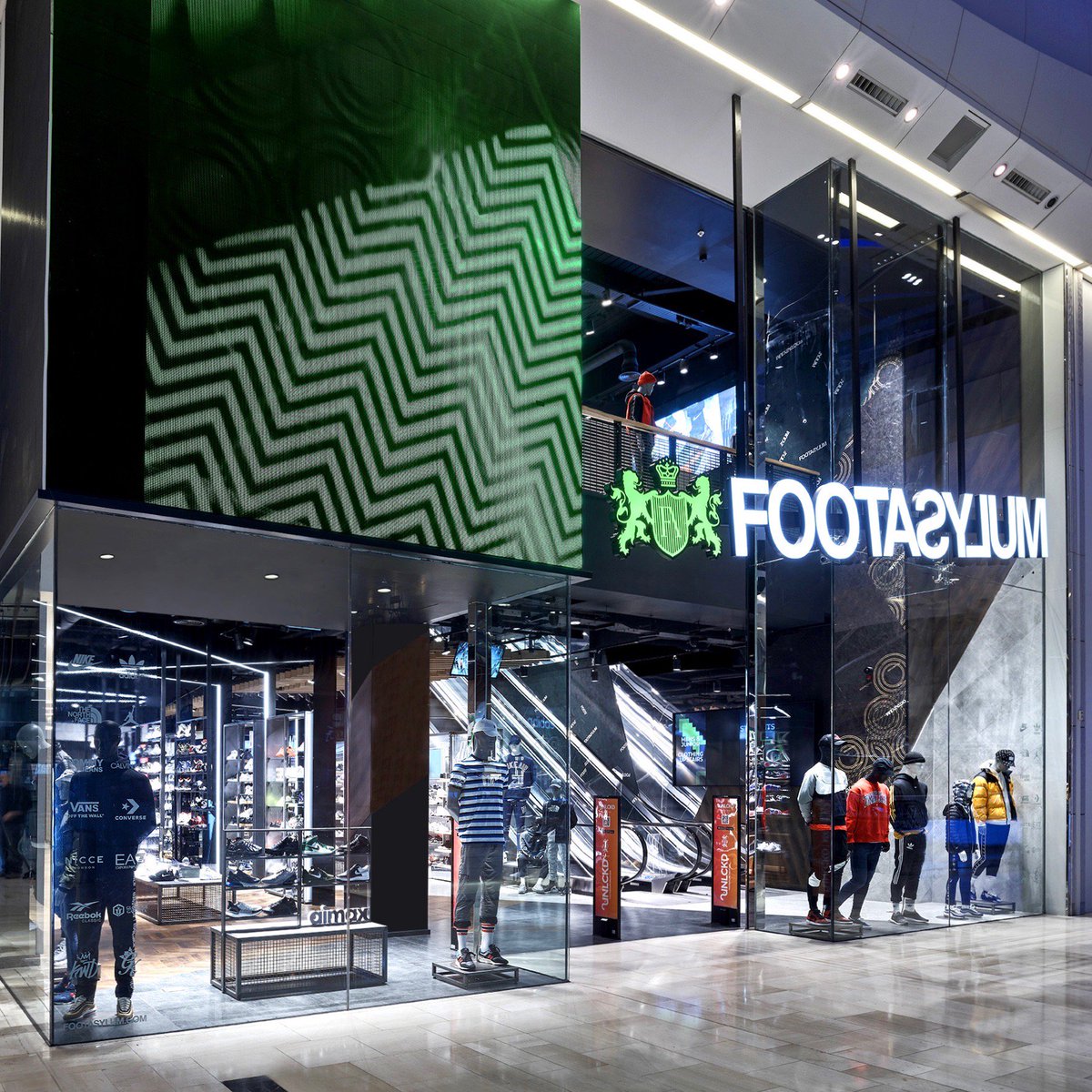FootAsylum: Multi-brand streetwear goes hyperlocal.

#multibrand #multibrandstore #monobrand #newretailuk #ukretail #footasylum #streetwear #streetstyle #streetfashion #footwear #nike #adidas #retaildesign #retaildesignconsultancy #designconsultancy #startdesign #changemakers