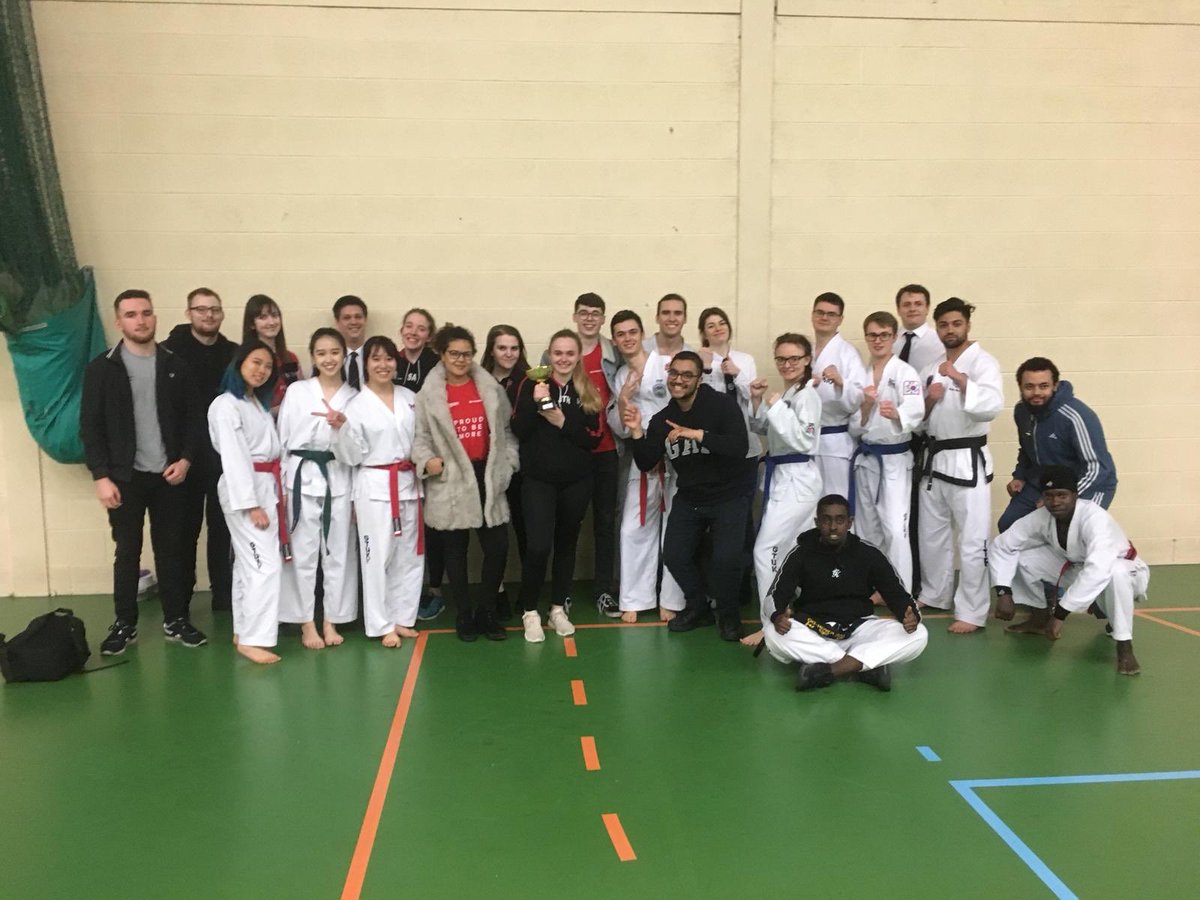DMUsports's tweet photo. PROUD TO BE MORE | 2️⃣0️⃣1️⃣9️⃣ Varsity point winners 👉

🏏 Men’s 1st, 2nd &amp; Women’s 1st
🎿 Ski &amp; Snowboard
🥋 Taekwondo
🏓 Men’s 1st
🤾‍♂️ Mixed 1st
🏀 Men’s 1st &amp; 2nd
🏹 Archery
⚽️ Men’s 3rd &amp; Women’s 2nd
🤾‍♀️ Women’s 1st
🎀 Cheerleading
🥋 Jiu Jitsu
🏇🏻 A &amp; B team

#ProudToBeMore https://t.co/Dv5ELYTzCh