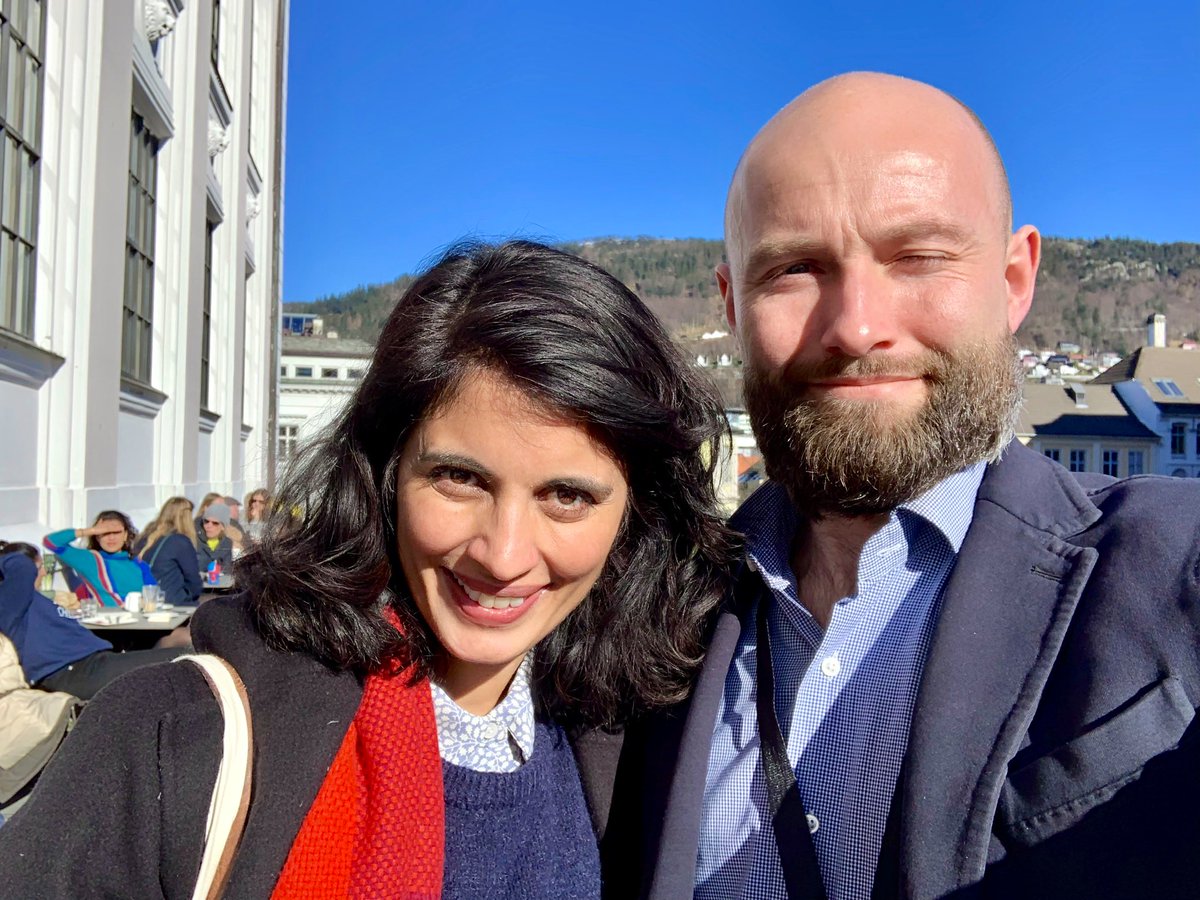 josteinhk's tweet photo. Mange takk @iramhaq for inspirerende bidrag på #Dembrakonferansen2019 Det var neppe tilfeldig at Bergen stilte med sol og finvær @RaftoFoundation #Dembra https://t.co/g80sVpfOjb