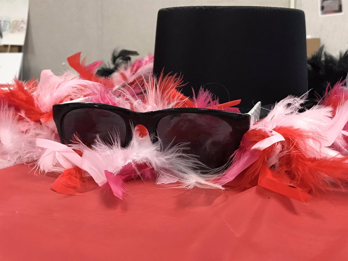 MaggieBrownK12's tweet photo. Speakeasy day in History! Kids are learning about Prohibition, the Harlem Renaissance, the 19th amendment, and 20’s entertainment while hanging out in Bootlegger Brown’s Juice Joint. Gotta know the password to get in. 😉 #historysimulations #goodthingsrrms https://t.co/NkgDPCzrNH