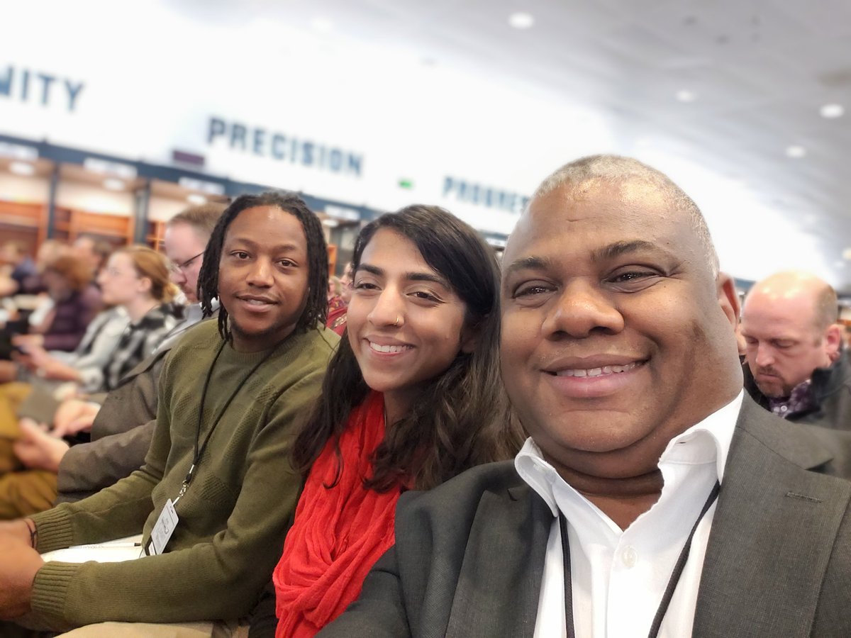 norfphillyruben's tweet photo. This is the work:
#Frontlinedads and #CLOSEthecreek at the Eagles Care Summit with Rob and Sam while listening to Kat Rosqueta (University of Pennsylvania) talking about social impact.
#EaglesCareSummit https://t.co/OzC4fN5NQj