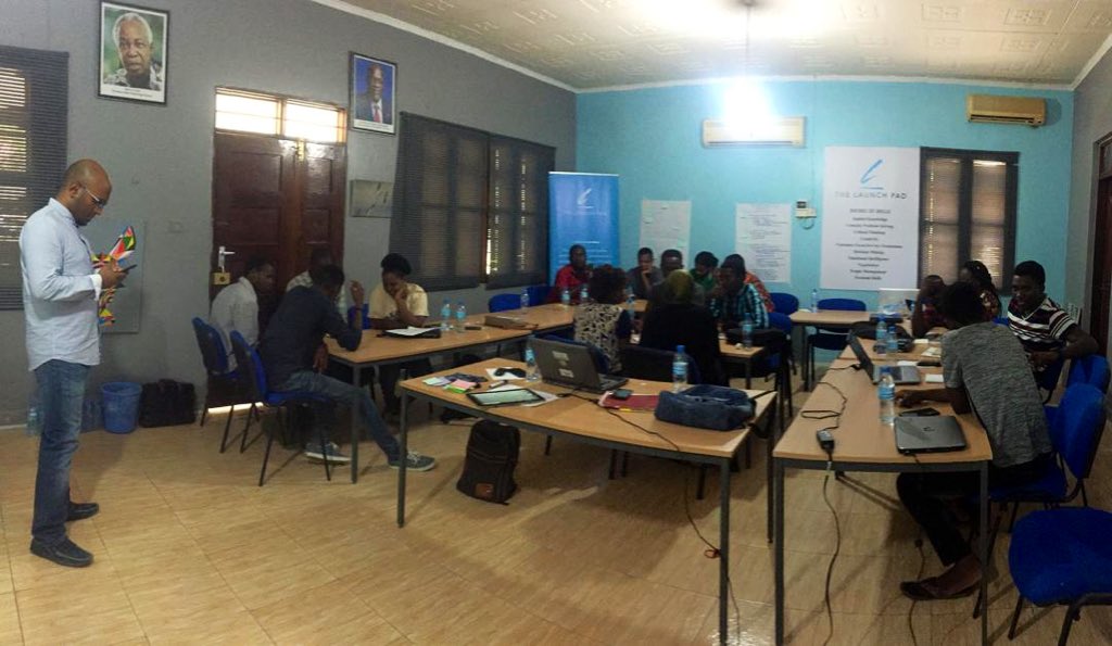 TheLaunchPadTZ's tweet photo. It was great to have Chris Jesuthasan
Head of Operations
@UbongoKids speak to the Injini #EdtechSprintWeek startups participating in the incubator program on Non-profit/NGO Structuring. Great session today. #FutureOfWork #SkillsDevpt #CapacityBuilding #Youth #Tanzania https://t.co/ey6G3NfzuO