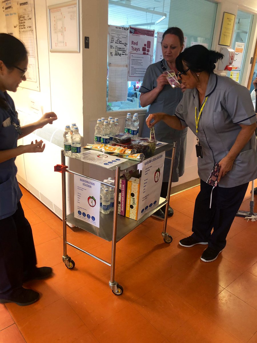 c_andrewsphu's tweet photo. Brilliant afternoon taking our Rehydration Station across Surgery & giving out drinks to our fab teams who work so hard! Weβre planning to make our station a permanent feature on E3! #TeamSurgery #rehydrationstation #PHTNHWEEK @hcdocherty1 @CathyLakePHT @surgeryopdpht @MCubbonNHS https://t.co/kT3KOAlE0X