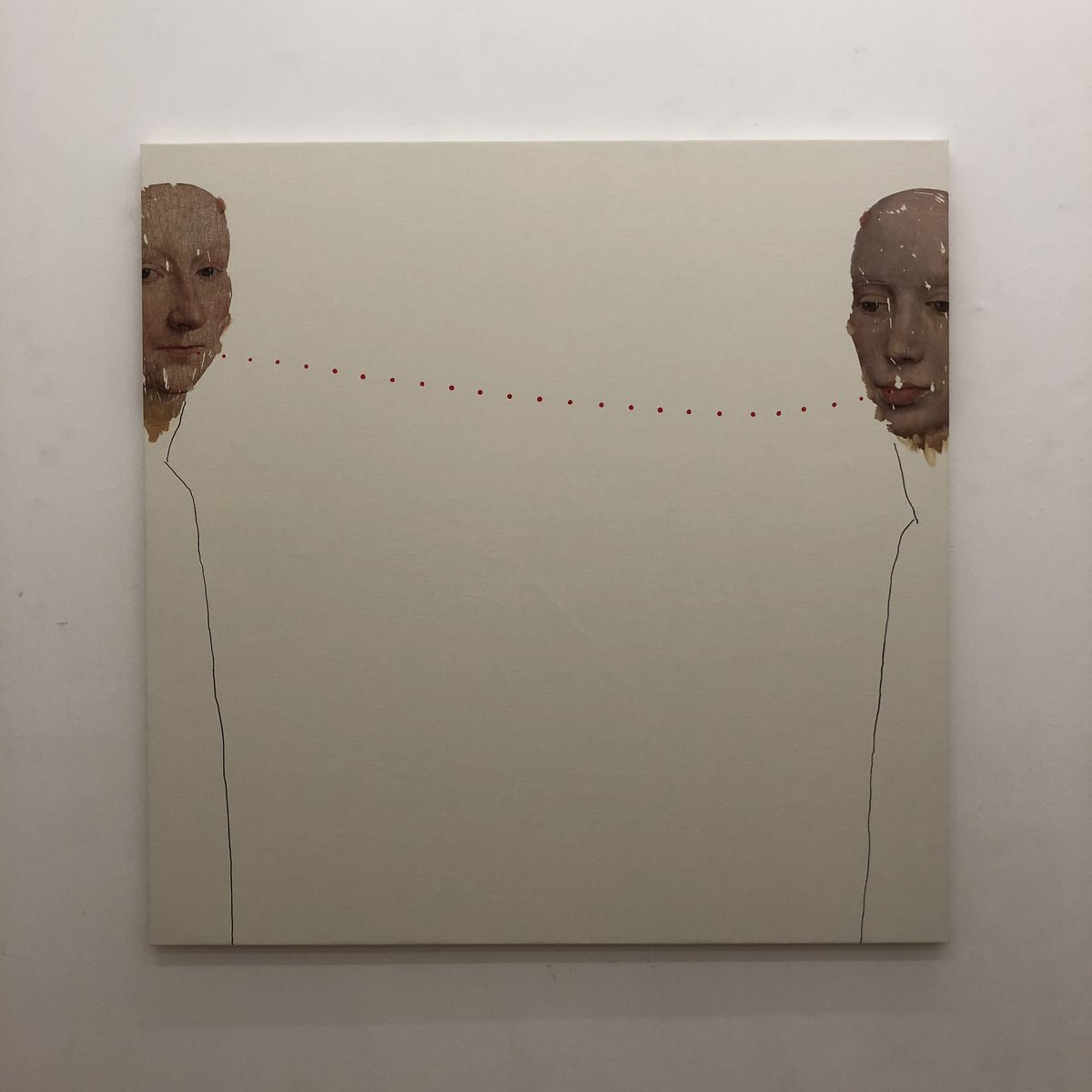 はむぞう 内藤京平さんの個展 Luna O Lunar をバンビナートギャラリーで見た 西洋古典画をリファレンスした精緻な描写の身体と 古代の壁画をイメージしたゆるい線の組み合わせが面白い絵画 今回はさらにドットを組み合わせた作品も 逸品揃い 東京藝術 はむぞう 内藤京平さんの個展 Luna O Lunar をバンビナートギャラリーで見た 西洋古典画をリファレンスした精緻な描写の身体と 古代の壁画をイメージしたゆるい線の組み合わせが面白い絵画 今回はさらにドットを組み合わせた作品も 逸品揃い 東京藝術