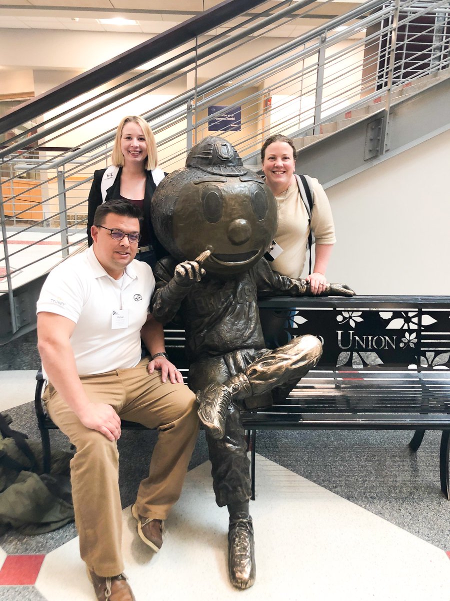 lumenomicsinc's tweet photo. Who can say no to a selfie with @Brutus_Buckeye! #teamlu is at @BXofCentralOhio #OhioConstConference and ready to learn, collaborate, and help GCs and owners maximize natural light 🌞 https://t.co/mrjoB3mzE1