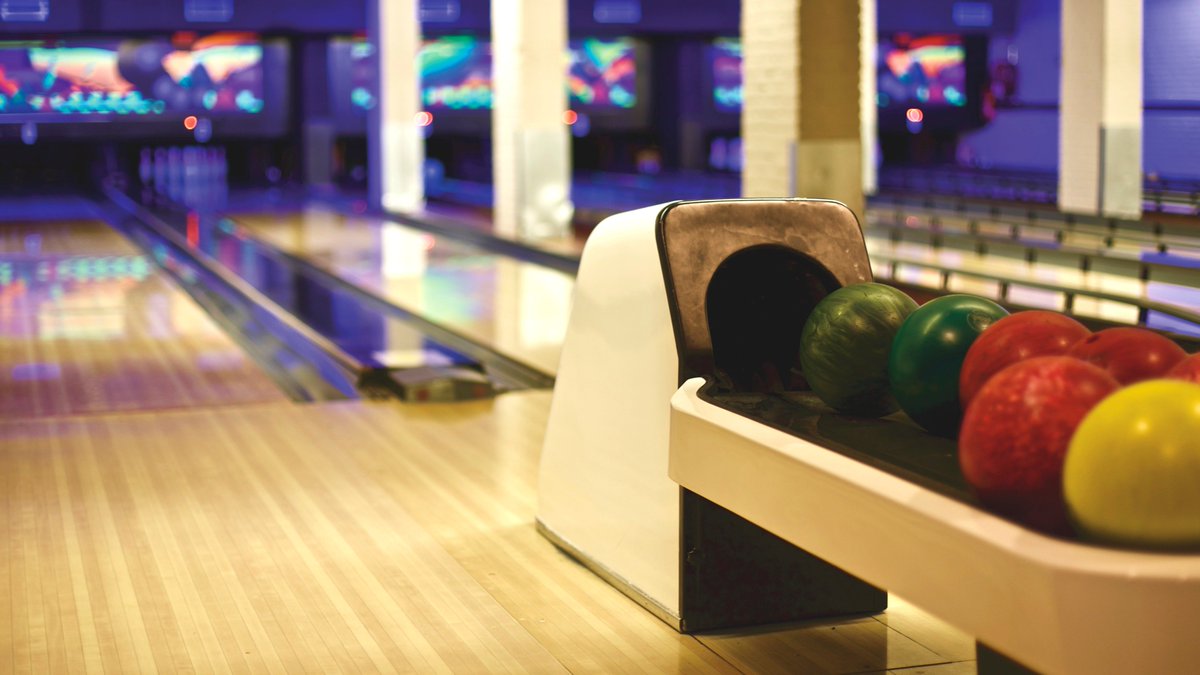 ValhallaTownSq's tweet photo. Looking for some fun things to do with your family? Take a look at our list of things to do in Etobicoke - this diverse community offers abundance of activities: shopping, bowling, golf, and so much more. https://t.co/jmAQekKvKz https://t.co/Ob4p4hpSfx