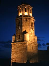 PILIFONZ's tweet photo. El campanario de Fonz iluminado por la noche, Precioso
#Fonz #Huesca  #HuescaLaMagia https://t.co/ft8Xww06Ae