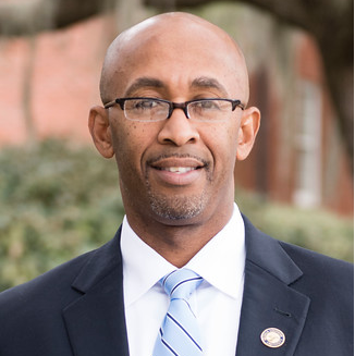 TheGeorgeAnne's tweet photo. Georj Lewis, vice president for student affairs at @GeorgiaSouthern has been named interim president at @ATLMetroState effective July 1, following the retirement of current president Gary McGaha.

Read more here: https://t.co/JnlTdqxG8E
Article by: @BrendanwardGSU https://t.co/0sxcVpKTSz