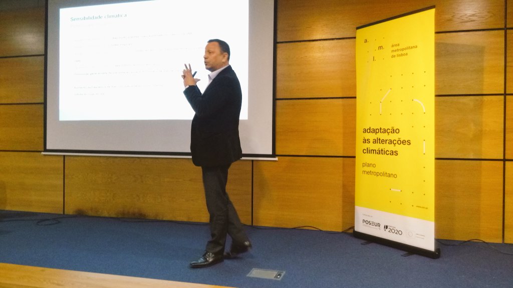 SetubalSos's tweet photo. #climatechange - Esta manhã estivemos presentes no Workshop Setorial "Segurança de pessoas e bens" do Plano Metropolitano de Adaptação ás #AlteraçõesClimáticas na Área Metropolitana de Lisboa #PMAAC #AML. Fomos convidados a apresentar "Boas Práticas de Adaptação" em @munsetubal. https://t.co/Riu91jD7yt