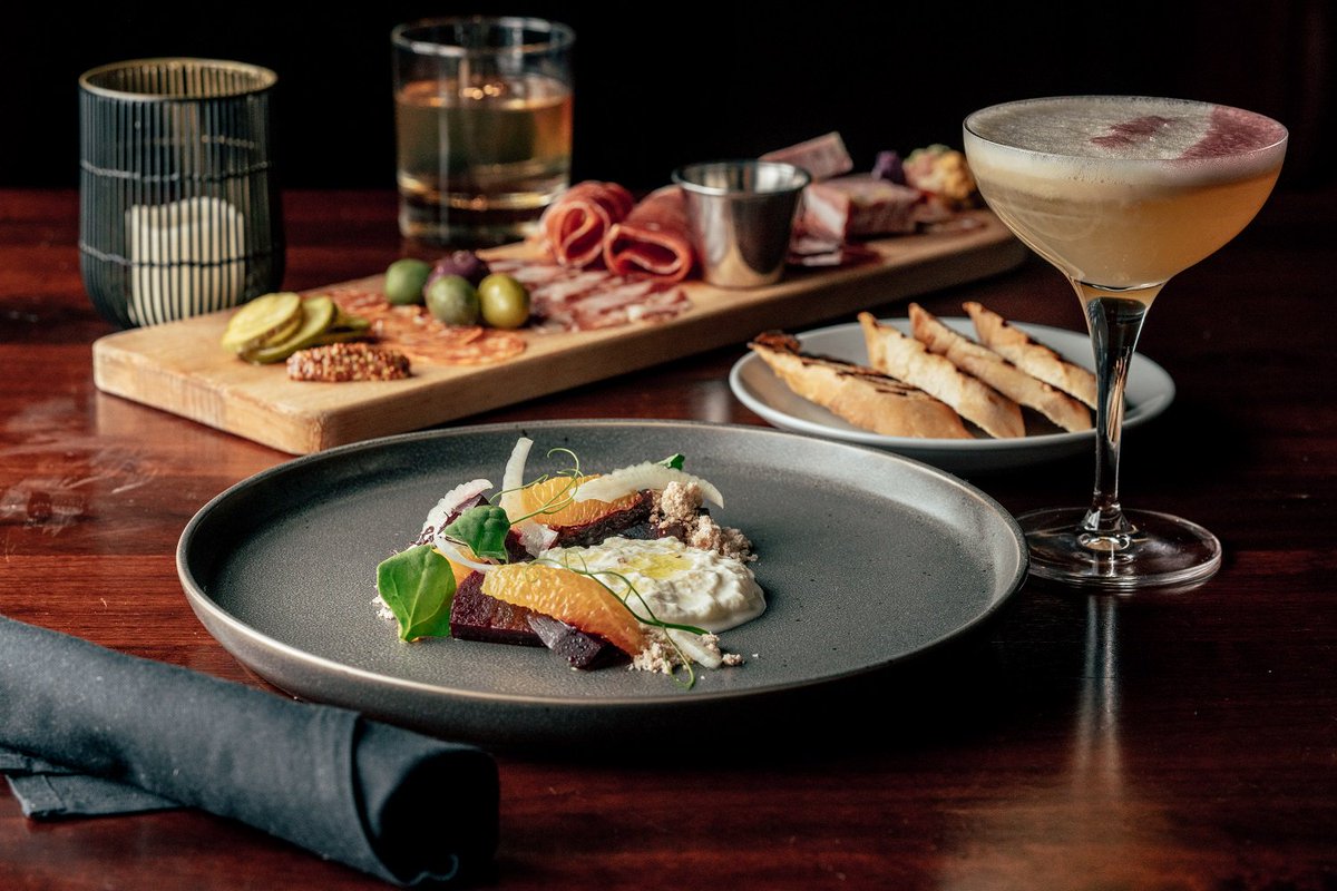 We've started a cocktail recipe section on our site-and will be adding to it over the coming months ow.ly/1GA830o1ZsJ :) dotdotdotcharlotte.com/blog/love-is-l… #cocktails #charlotte