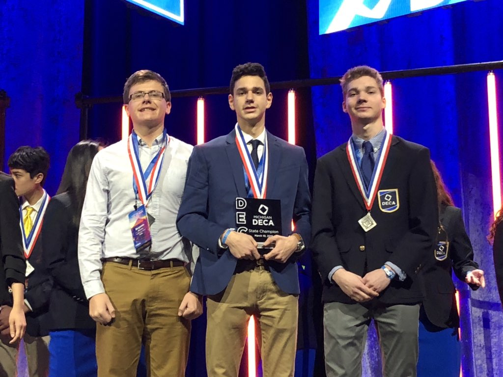 Petoskey_DECA's tweet photo. #MIDECA 🔷💙 https://t.co/FT5JxXdffp
