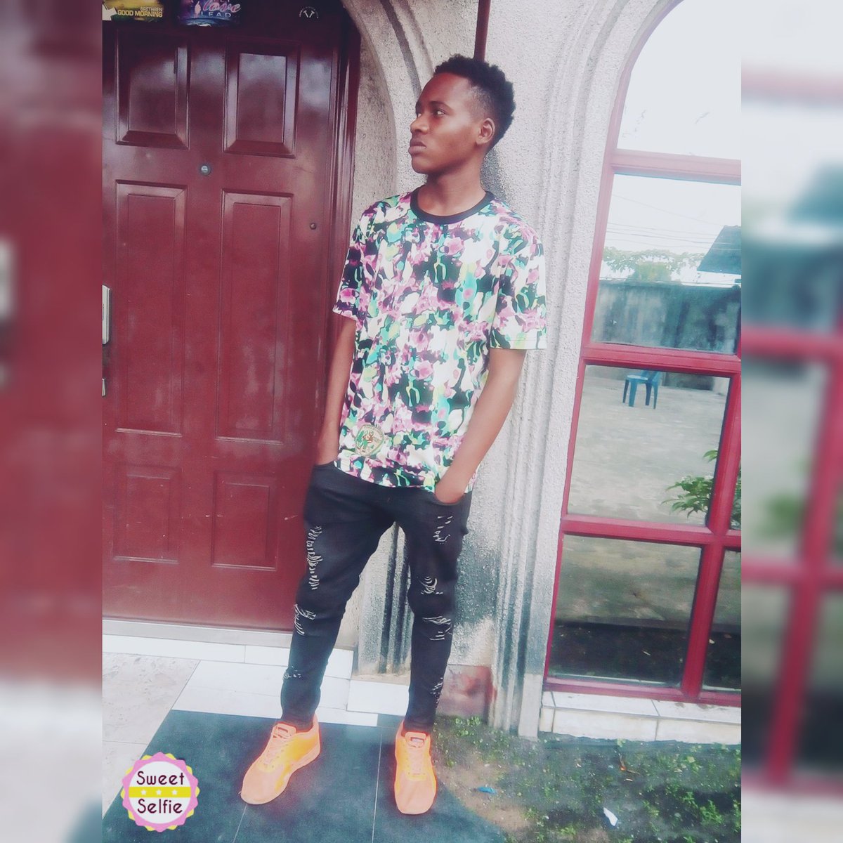 EnigibestLyon's tweet photo. Mama's words to a real hustler, ain't ment to be forgotten.. Thanks  to @iDanDizzy and @its_ClassicB  for retweeting my new song #WorkHard you guys are kind hearted https://t.co/bgupjGAsAD