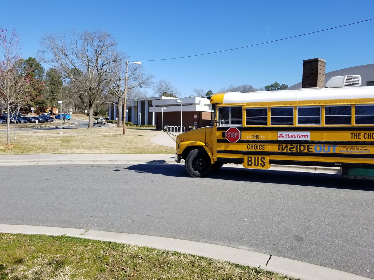 mattiecstewart's tweet photo. A postcard-worthy, beautiful day in #Durham, #NorthCarolina today at #ShepardMagnetMiddleSchool with the 6th, 7th and 8th grade students. Sharing the #ChoiceBus message of the power of education and making good choices. Thanks to @cisnc, @StateFarm & @SF_KimConyers! https://t.co/DmalFgPebS