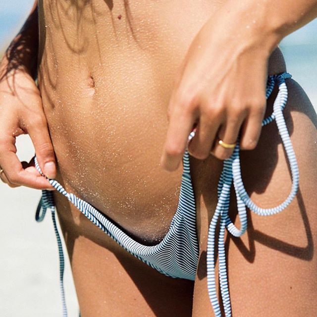 AzuriCenter's tweet photo. 👙
Bikini season is fast approaching...
Are you ready?!
#azuri #laserhairremoval #foreverbarebbl #bikini #smooth #miami #miamibeach #bikinibody #norazorbumps #hairfree #carefree https://t.co/7ndaFyYwf3 https://t.co/Cg7Dx1Uma7