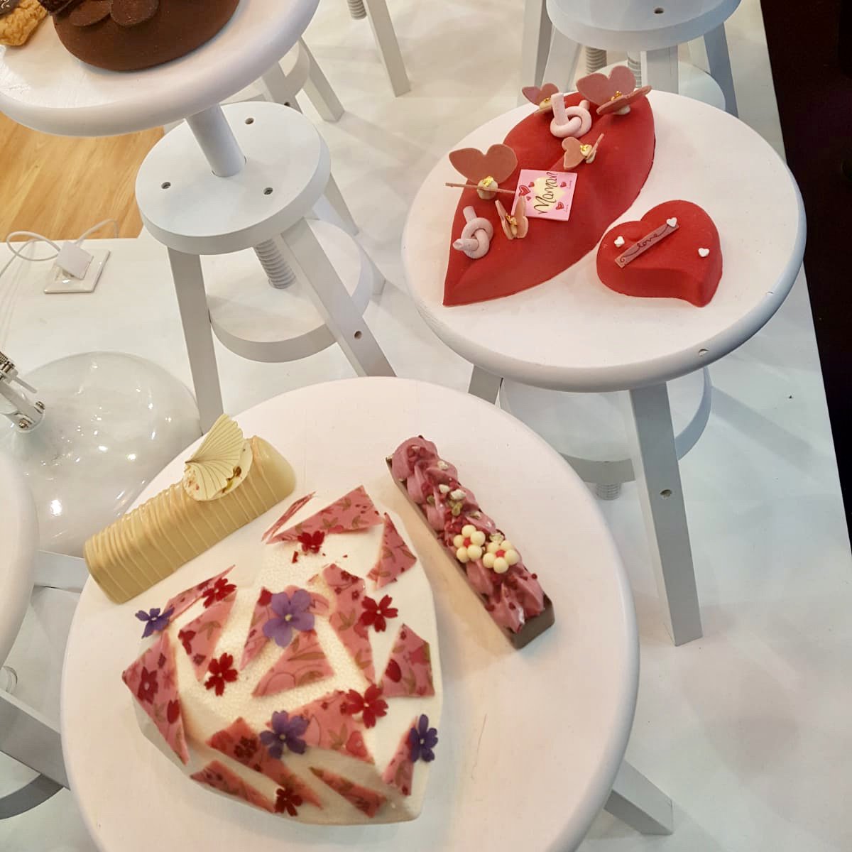 Elements_Groupe's tweet photo. • Nos coups de coeur du SIRHA 2019 •
PCB Création avec des décorations alimentaires comestibles et naturelles, des créations artistiques aussi visuelles qu'appétissantes ! 😋🍰
#sirha #salonsirha #2019 #coupdecoeur #food #communication #ElementsGroupe #marketingagency https://t.co/RUSCDht8R6