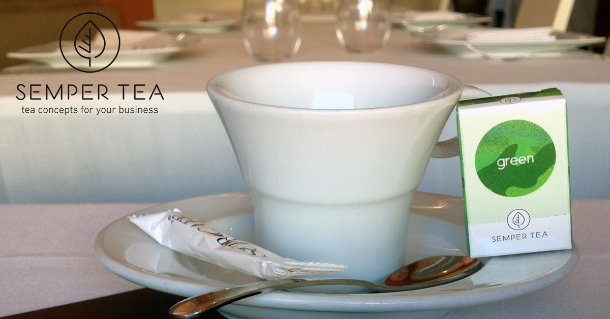 Semper_tea's tweet photo. Machen Sie mit #SemperTea die Teeauswahl für Ihren Gast zum Erlebnis. Ihr Gast öffnet die Mini-Box und bereitet seinen Tee mit dem #Pyramidenbeutel selbst auf 🍵 🍽 
#PremiumTeaCollection #GrünerTee #TasseTee #TeesFürRestaurants #TeesGourmet #ÖkologischerTee #TeeDistributor https://t.co/iQT3WqTjPk
